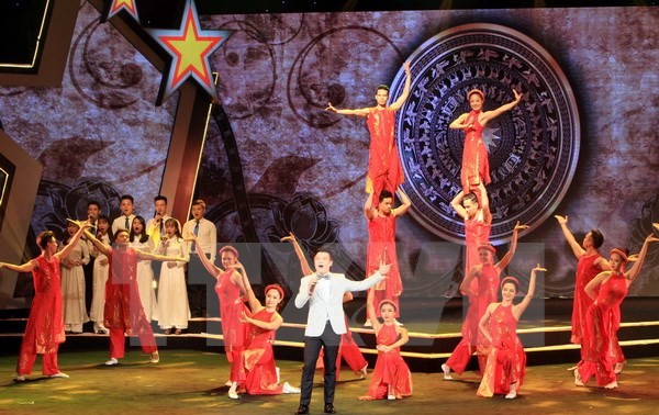 Cultural and art performances held to mark 12th National Party Congress
