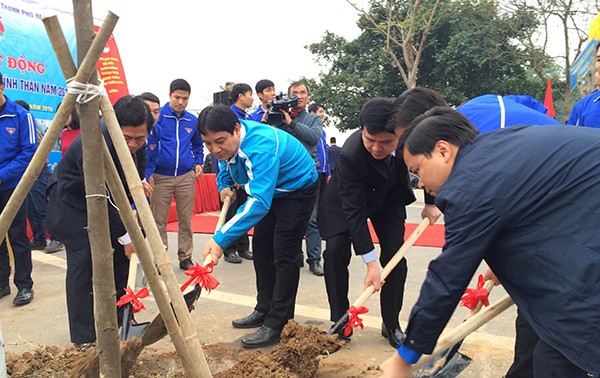 Hanoi Youth Union launches a tree planting festival