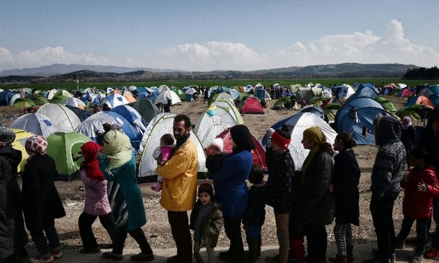 Turkey offers to sign migrant readmission agreements with 14 countries