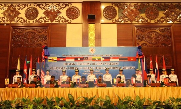 13th ASEAN Chiefs of Defence Forces Informal Meeting (ACDFIM – 13) closes in Vientiane