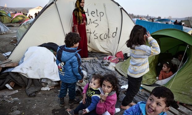 Greece delays sending refugees back to Turkey under EU deal 
