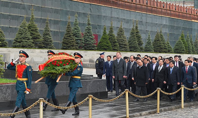 Russian public praises Prime Minister Nguyen Xuan Phuc’s visit