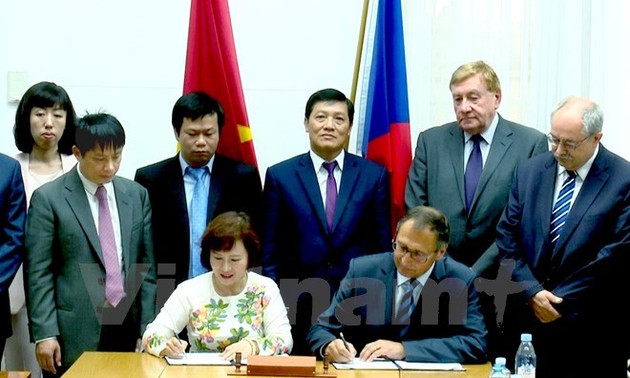 Vietnam, Czech agree on 5-year cooperation plan