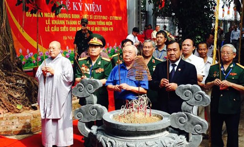 Inauguration of a monument to Vietnamese volunteer soldiers who died in Cambodia