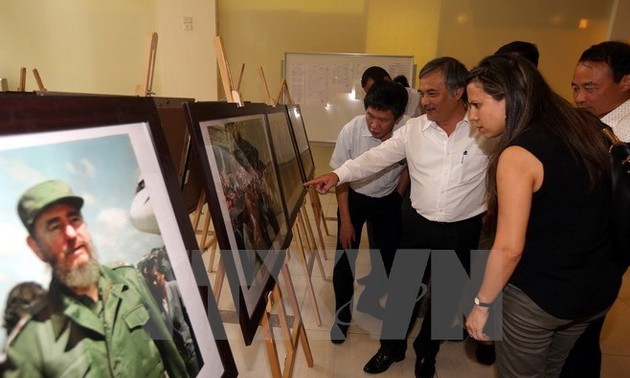 VNA launches Vietnam-Cuba photo exhibition 