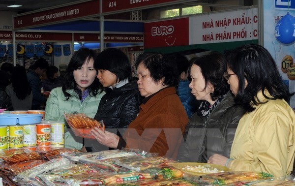Thai goods week opens in Hanoi