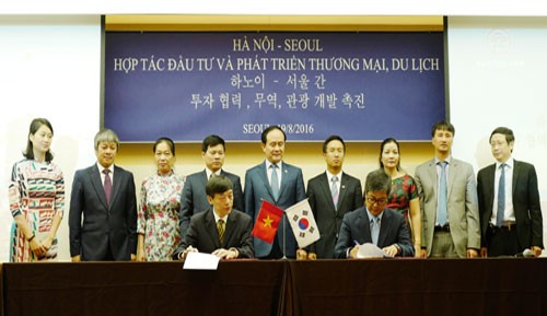 Hanoi, Seoul promote cooperation in various fields