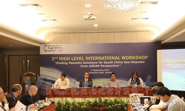 Workshop on peaceful solutions to East Sea disputes opens in Jakarta