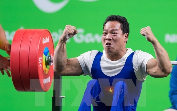Vietnam wins first-ever Paralympic gold, breaks world record
