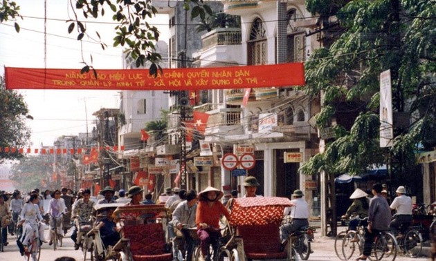 Hanoi’s Old Quarter in 1990s through lens of Japanese diplomat 