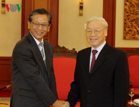 Party General Secretary Nguyen Phu Trong received outgoing Japanese Ambassador 