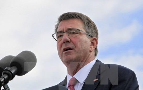 Pentagon chief in Turkey as Mosul tensions grow