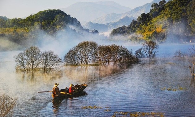 Vietnam river exhibition underway in Nha Trang