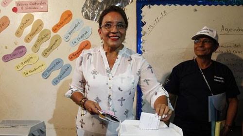 Honduras President seeks re-election 