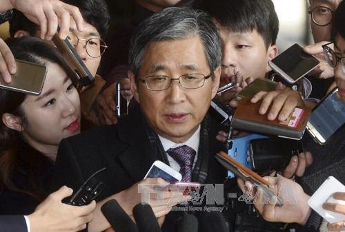 South Korean court rejects arrest warrant for former presidential secretary