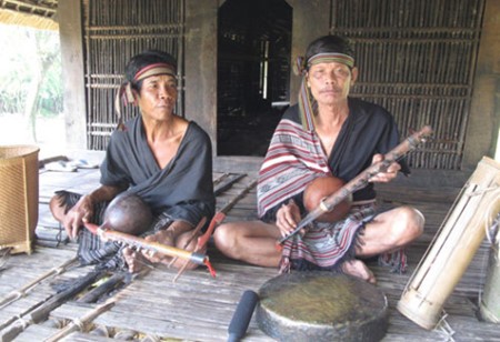 H’re folk singing