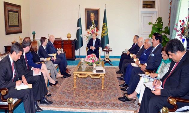 The US pledges to strengthen relations with Pakistan