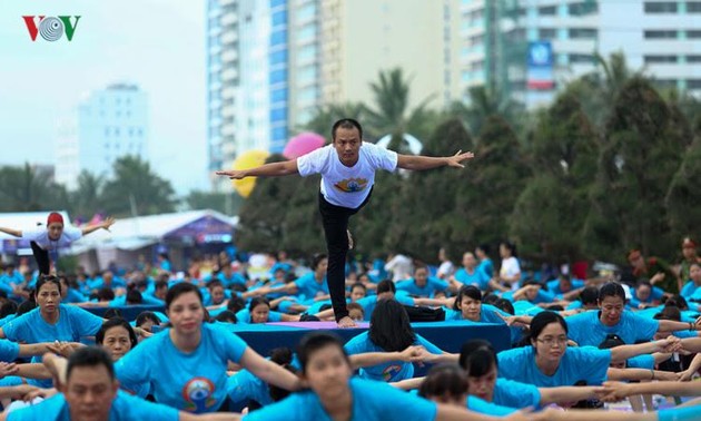  3rd International Yoga Day celebrated across Vietnam 