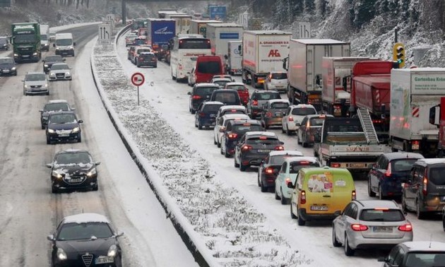 Snow in Europe triggers transport chaos