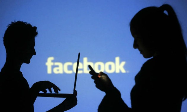 Facebook faces increasing pressure from US, Europe