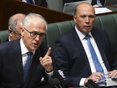 Australian ministers resign