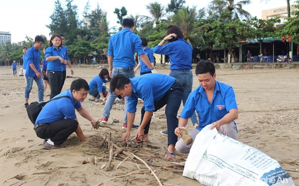 Young people response to Clean Up The World campaign 2018
