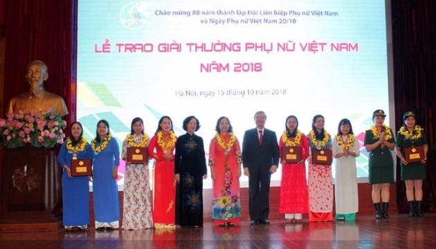 Winners of 2018 Vietnam Women’s Awards honoured