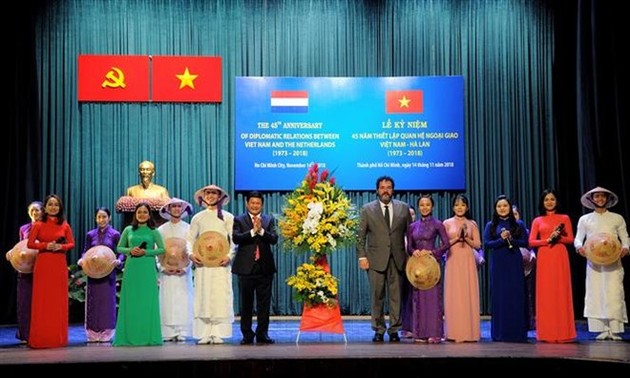 Vietnam, Netherlands celebrate 45th anniversary of diplomatic ties