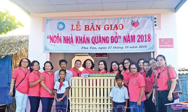 Red scarf houses inspire U Minh disadvantaged children to continue study