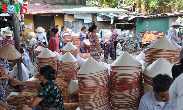 Vietnam’s craft villages adopt “One Commune, One Product” program