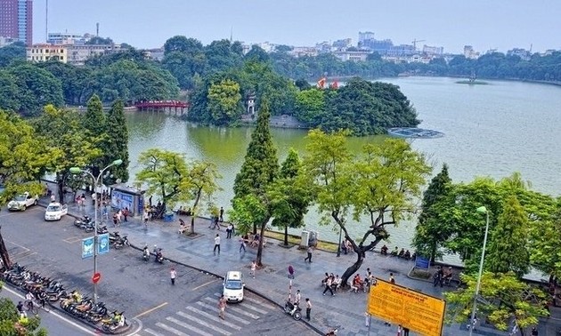 Hanoi continues promoting its image on CNN 