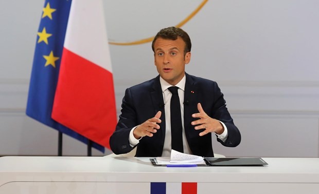 French President unveils long-awaited reform plan