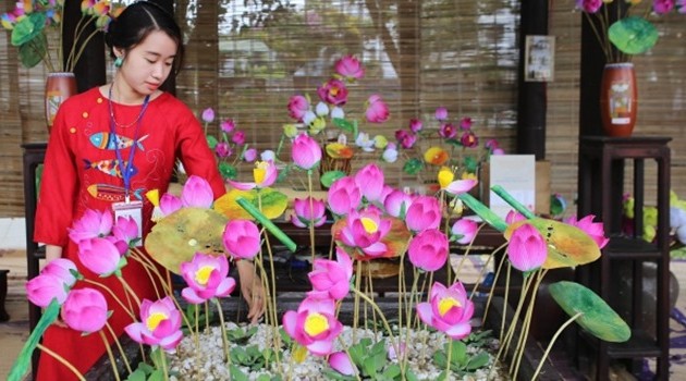 Hue festival revives traditional craft
