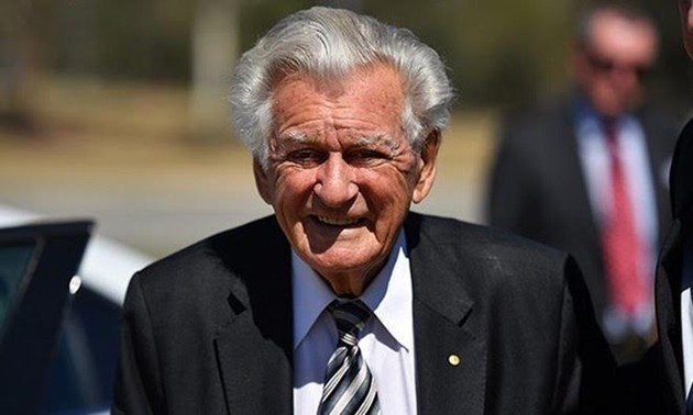Australia's former PM Bob Hawke dies at 89
