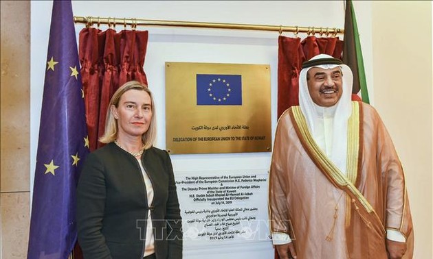 EU expands involvement in Middle East