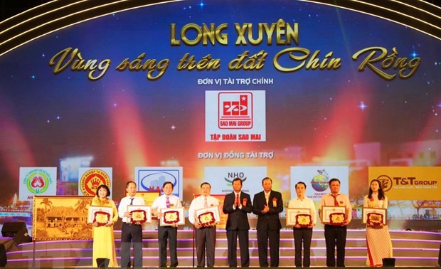 Long Xuyen urged to become exemplary urban city in Mekong Delta