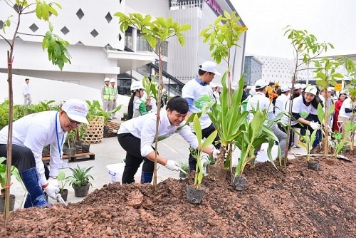 Japanese AEO group contributes to build green and clean Hanoi