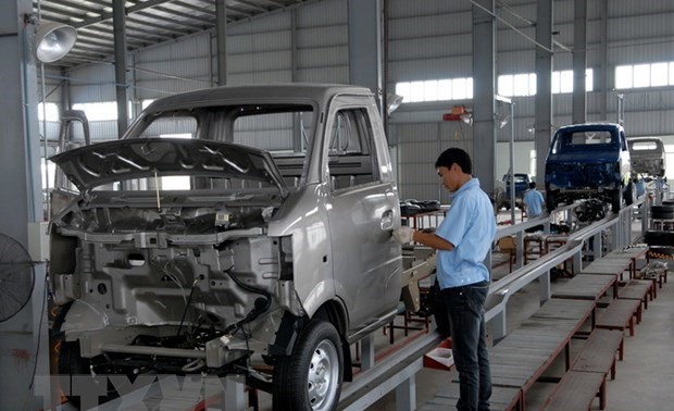 Vietnam’s imported cars drop in April