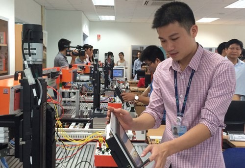 Vietnam trains skilled workforce to attract foreign investment