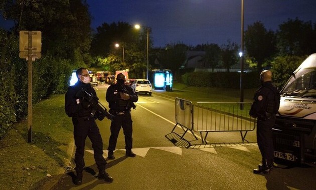 France: Teacher decapitated, suspect shot dead by police