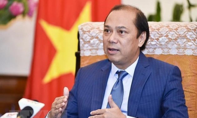 ASEAN plays important part in resolving East Sea disputes