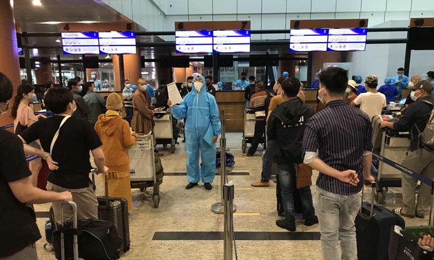 Vietnamese citizens stranded in Angola, Myanmar, fly home