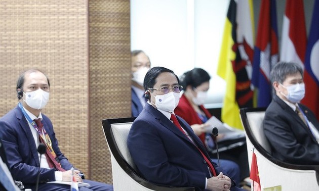 Vietnam contributes responsibly to ASEAN Leaders’ Meeting