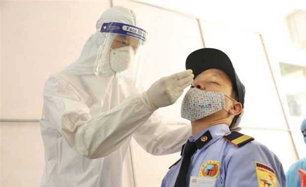 2,016 COVID-19 cases detected in Vietnam Saturday morning