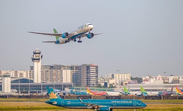 Vietnam plans reopening regular international flights 