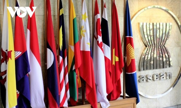 ASEAN promotes its central role