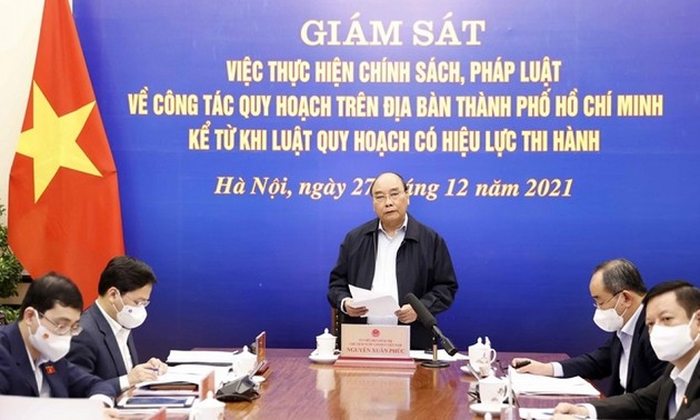 Ho Chi Minh City urged to become smart, developed city