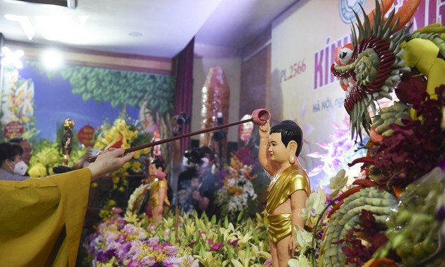 Lord Buddha’s birthday celebrated in Hanoi