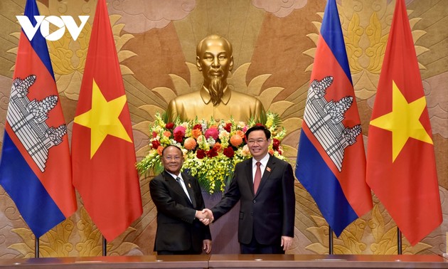 Top Vietnamese, Cambodian legislators pledge to maintain all-level visits to increase mutual trust