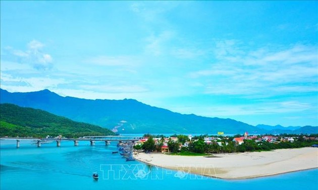 Da Nang International Tourism Mart promotes central region’s marine tourism